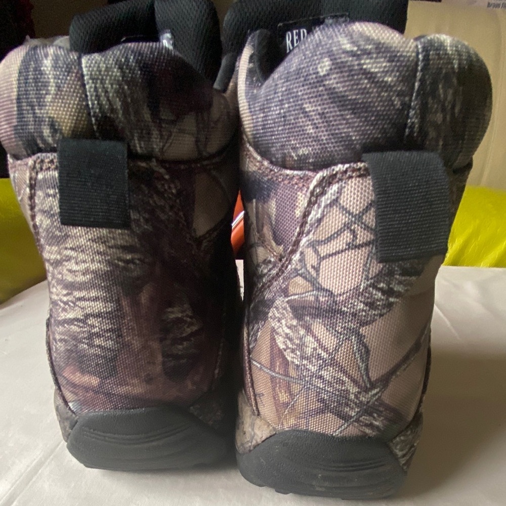 Boots - Picture 2 of 8